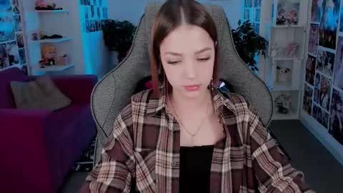 Snapshot of pambeeslyy chatting on September 23, 2025, 9:01 am Pam online show from September 23, 2025, 9:01 am