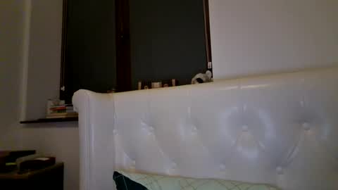 Pamela051087 online show from July 30, 2026, 7:46 pm