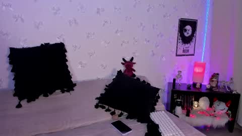 pamela online show from May 6, 2026, 4:30 am