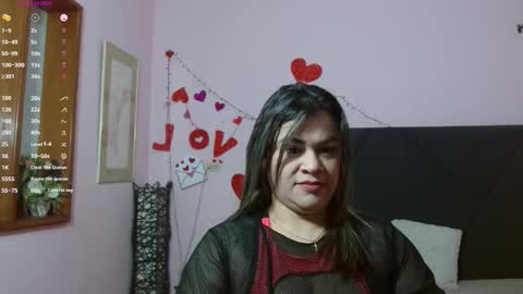 pamela_echeverria online show from May 13, 2026, 11:07 am