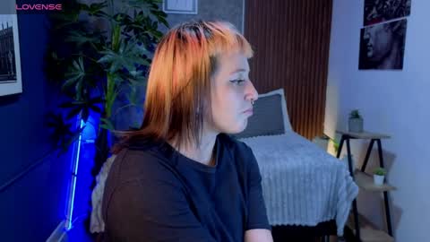 Pamela online show from April 7, 2026, 3:51 am