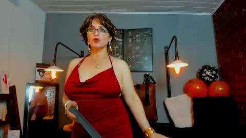 pamela_mature41 online show from May 6, 2026, 2:19 am