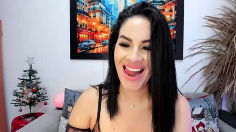 Snapshot of pamela_rosal chatting on December 13, 2024, 1:22 pm Pamela online show from December 13, 2024, 1:22 pm