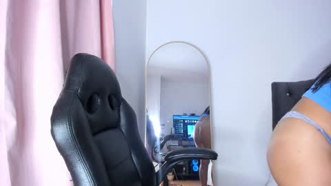 Snapshot of pamela_trouble chatting on December 3, 2024, 1:30 am pamela_trouble online show from December 3, 2024, 1:30 am