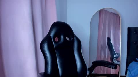 Snapshot of pamela_trouble chatting on February 12, 2025, 2:14 am pamela_trouble online show from February 12, 2025, 2:14 am