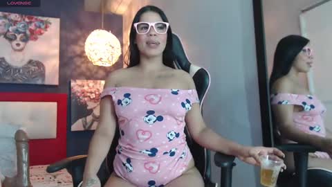 Snapshot of pamelaflores chatting on January 26, 2025, 9:29 pm Pamela online show from January 26, 2025, 9:29 pm