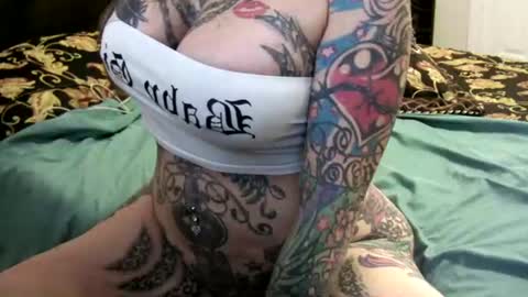 PAMELA GUNNS online show from August 3, 2026, 7:39 pm