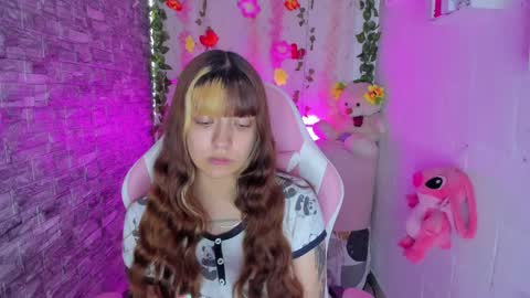 pamelajhonsom online show from March 7, 2025, 4:33 pm