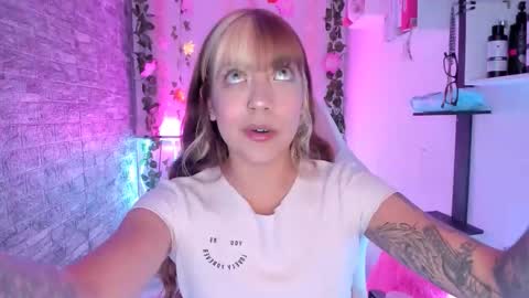 pamelajhonsom online show from September 14, 2025, 1:49 am