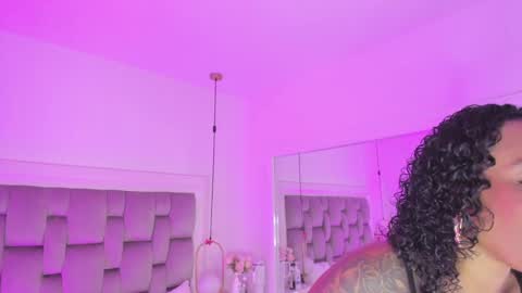 Snapshot of pamelamendez_ chatting on January 18, 2025, 3:53 am Pamela online show from January 18, 2025, 3:53 am