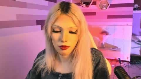 Pamelamy online show from December 25, 2024, 1:09 pm