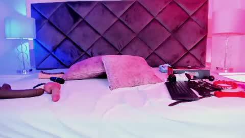 Pamela Ponce online show from July 15, 2026, 3:50 pm