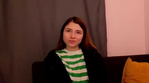 Snapshot of pamilarakestraw chatting on October 18, 2025, 10:54 pm daniella online show from October 18, 2025, 10:54 pm