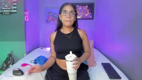 Pammela online show from April 28, 2026, 5:18 pm