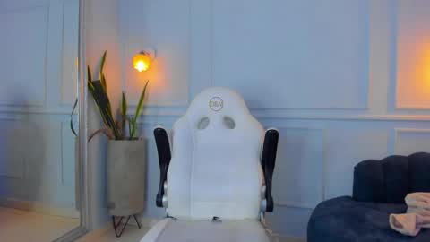 pamplemusa_ online show from February 15, 2026, 7:51 am