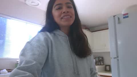 PancakePeachez online show from December 4, 2024, 6:28 pm