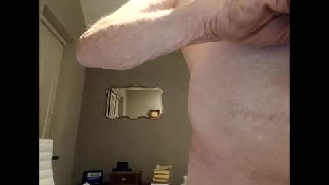 Snapshot of panda320 chatting on May 8, 2026, 10:37 pm panda320 online show from May 8, 2026, 10:37 pm