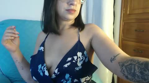 Carolinesworldx online show from January 20, 2025, 3:37 am