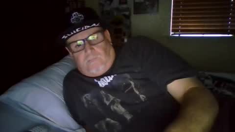 Snapshot of panos678442 chatting on September 17, 2025, 1:02 pm panos online show from September 17, 2025, 1:02 pm