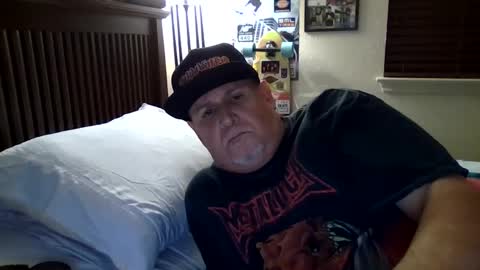 Snapshot of panos678442 chatting on September 19, 2025, 8:16 am panos online show from September 19, 2025, 8:16 am