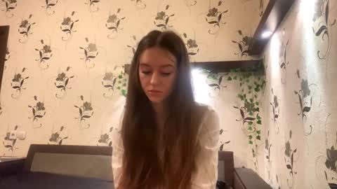 Snapshot of pantease_ chatting on September 18, 2025, 9:17 pm Kate online show from September 18, 2025, 9:17 pm