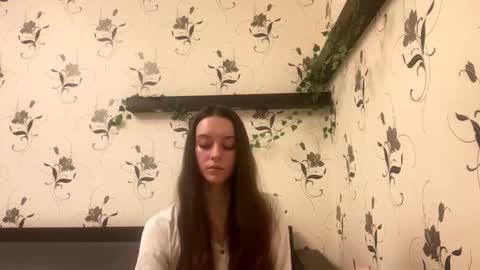 Snapshot of pantease_ chatting on September 29, 2025, 9:19 pm Kate online show from September 29, 2025, 9:19 pm