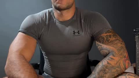 Snapshot of panther_style chatting on September 17, 2025, 4:36 am Oleg online show from September 17, 2025, 4:36 am