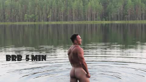 Snapshot of panther_style chatting on October 4, 2025, 6:33 am Oleg online show from October 4, 2025, 6:33 am