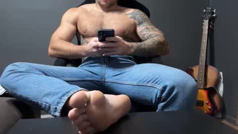 Oleg online show from November 21, 2025, 5:17 am