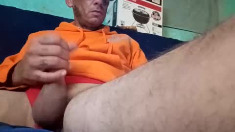 Snapshot of pantiboi6 chatting on October 20, 2025, 6:03 am pantiboi6 online show from October 20, 2025, 6:03 am