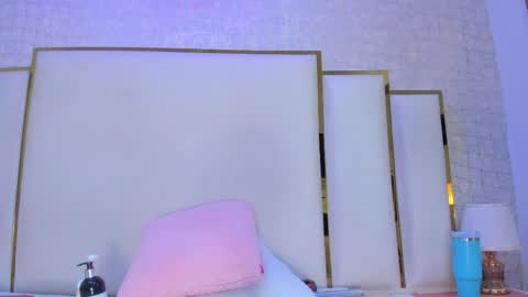 Snapshot of paolaa_rodriguez chatting on April 16, 2026, 9:54 am Paola online show from April 16, 2026, 9:54 am