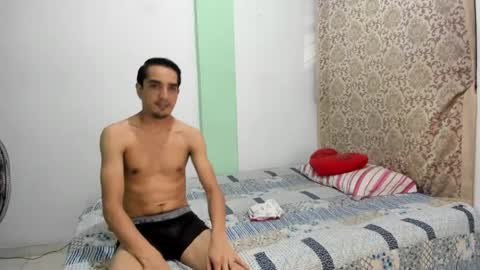 paolaandthomas online show from April 19, 2026, 4:34 am