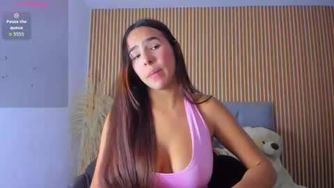 paola online show from May 13, 2026, 3:15 am