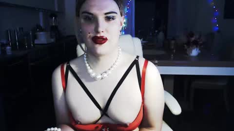 Sarina Williams online show from December 11, 2024, 3:13 am
