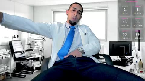 Snapshot of paolo_johnson chatting on December 11, 2024, 10:03 am Paolo online show from December 11, 2024, 10:03 am