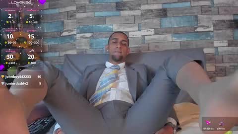 Snapshot of paolo_johnson chatting on February 13, 2025, 9:51 am Paolo online show from February 13, 2025, 9:51 am