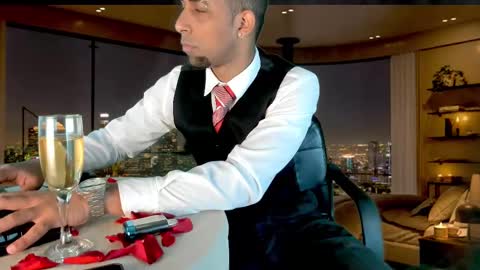 Snapshot of paolo_johnson chatting on February 14, 2025, 12:25 pm Paolo online show from February 14, 2025, 12:25 pm