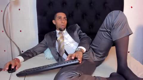 Snapshot of paolo_johnson chatting on February 22, 2025, 5:02 am Paolo online show from February 22, 2025, 5:02 am