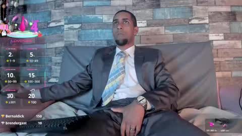 Snapshot of paolo_johnson chatting on March 1, 2025, 10:02 am Paolo online show from March 1, 2025, 10:02 am