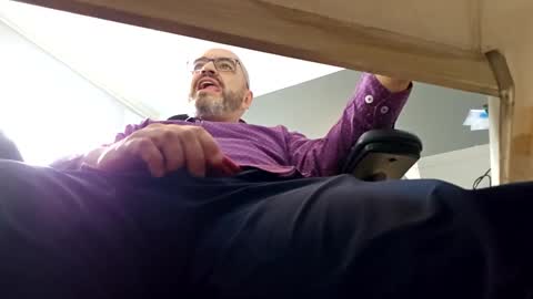 Snapshot of papi1979 chatting on December 20, 2024, 3:31 pm Papi online show from December 20, 2024, 3:31 pm