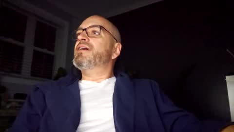 Snapshot of papi1979 chatting on January 3, 2025, 4:33 am Papi online show from January 3, 2025, 4:33 am