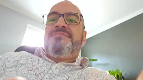 Snapshot of papi1979 chatting on January 9, 2025, 4:06 pm Papi online show from January 9, 2025, 4:06 pm