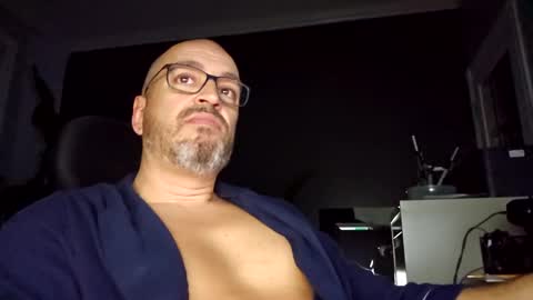 Snapshot of papi1979 chatting on January 14, 2025, 3:01 am Papi online show from January 14, 2025, 3:01 am