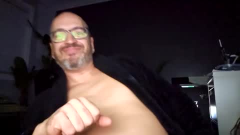 Snapshot of papi1979 chatting on January 18, 2025, 4:26 am Papi online show from January 18, 2025, 4:26 am