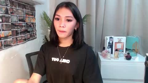 lalisa lalah Luna online show from February 10, 2025, 5:25 am