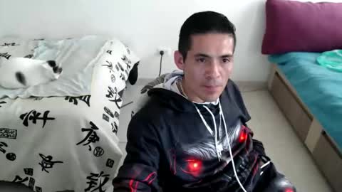papi wilo online show from October 29, 2025, 8:32 pm