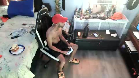 papian0 online show from October 4, 2025, 9:57 pm