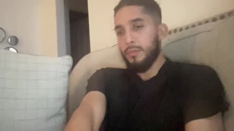 papicubano_guapo23cm online show from October 24, 2025, 5:26 am