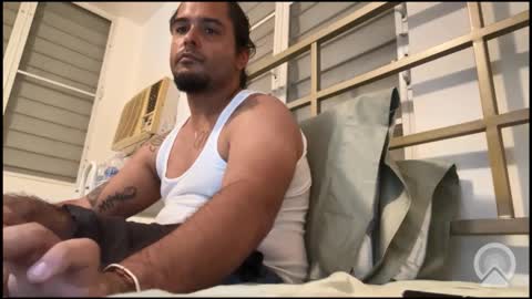 Snapshot of papiipr185 chatting on January 16, 2026, 5:00 am PapiiPR185 online show from January 16, 2026, 5:00 am