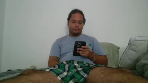 Snapshot of papiipr185 chatting on February 22, 2026, 12:47 pm PapiiPR185 online show from February 22, 2026, 12:47 pm